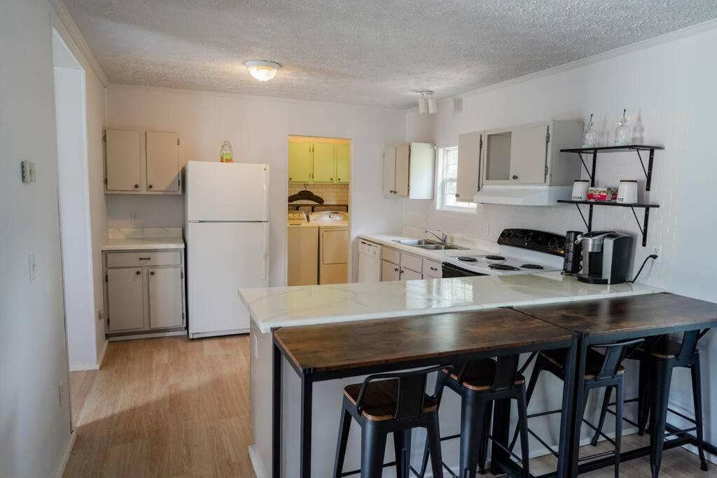 Beautiful Stylish 3 Bedroom Home In Greenville Bagian luar foto
